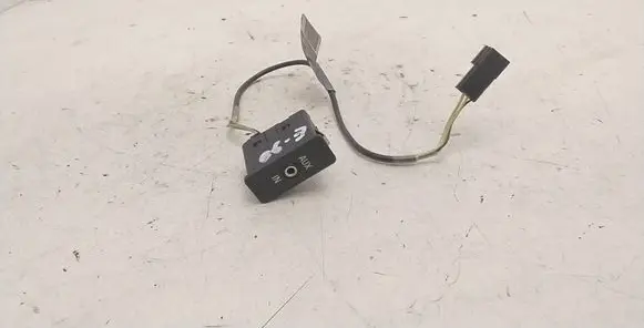 BMW 3 E90 E91 AUX in-socket connector 6930561
