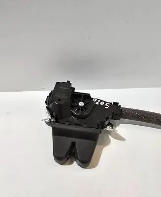 Mercedes-Benz E W213 Tailgate/trunk/boot lock/catch/latch A2047500485
