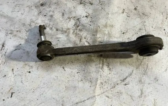 BMW M6 Rear upper control arm/wishbone 33322283771