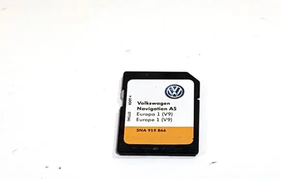 Volkswagen PASSAT B8 Other exterior part 5NA919866