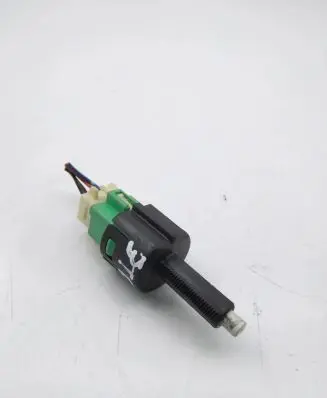 Peugeot 4007 Brake pedal sensor switch