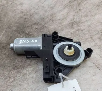 Volvo V60 Front door window regulator motor 966269