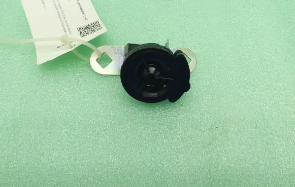 Nissan Pulsar Front door high frequency speaker 281F13GF0A