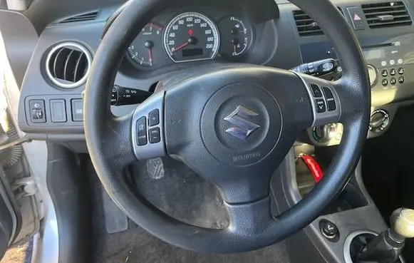 Suzuki Swift I Steering wheel 