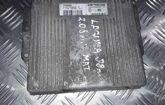 Renault Laguna I Engine control unit/module S103750005B 7700102639C HOM7700874132