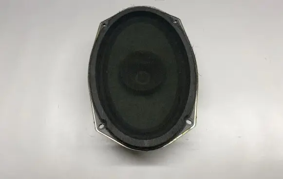 Dodge RAM 1500 DS Rear door speaker 05091019AB EA8A23D22A4