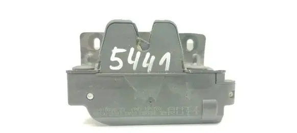 Peugeot 206 Tailgate exterior lock 9653208080