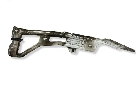 Audi A4 S4 B9 Fender mounting bracket 8W0821135C