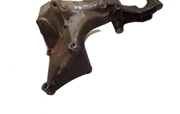 Volkswagen Transporter - Caravelle T4 Generator/alternator bracket 074145169F
