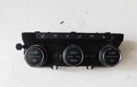 Volkswagen Golf VII Climate control unit