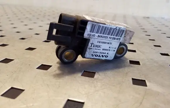 Volvo S40, V40 Airbag deployment crash/impact sensor 00000794MM 30613044A