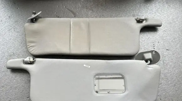Mitsubishi Pajero Sun visor MB700481 MB719451