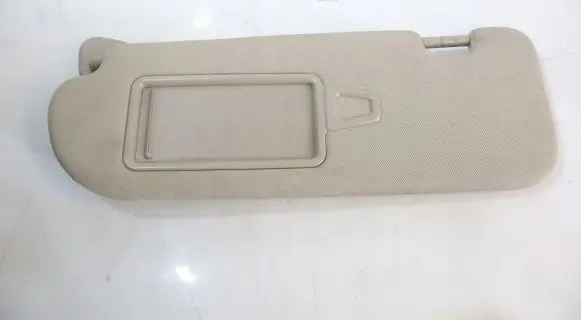 Sun visor clip/hook/bracket