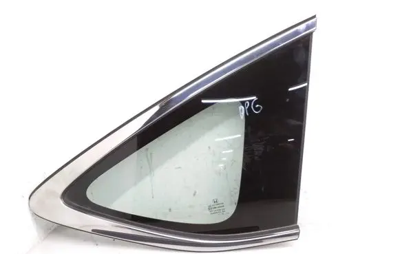Honda CR-V Rear side window