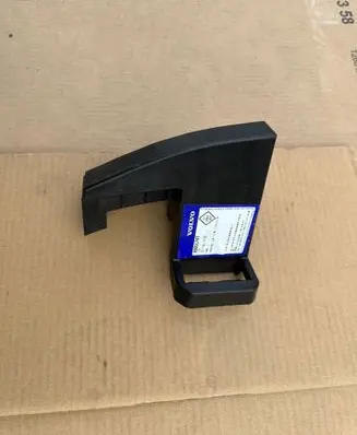 Volvo EX30 Front bumper mounting bracket 80001747