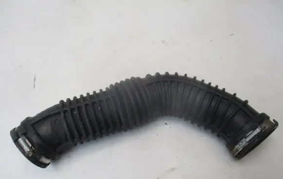 Renault Master III Air intake hose/pipe