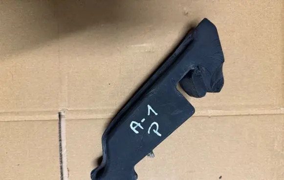 Audi A1 Fender foam support/seal 8X0823722