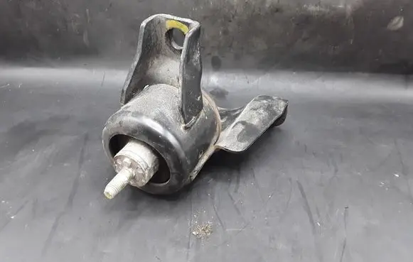 Suzuki Ignis Engine mount bracket NOCODE