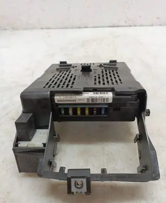 Renault Scenic I Fuse module S108502610G 7703397911 1096046