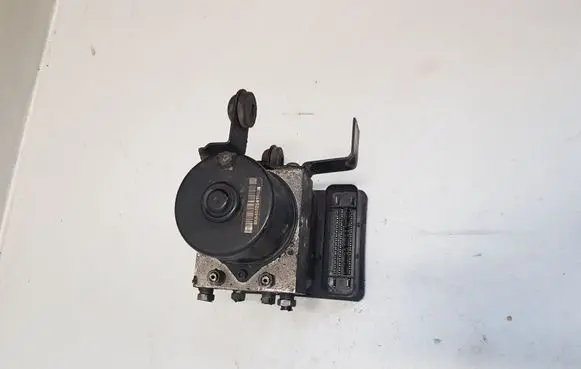 Volvo V50 ABS Pump 31274908