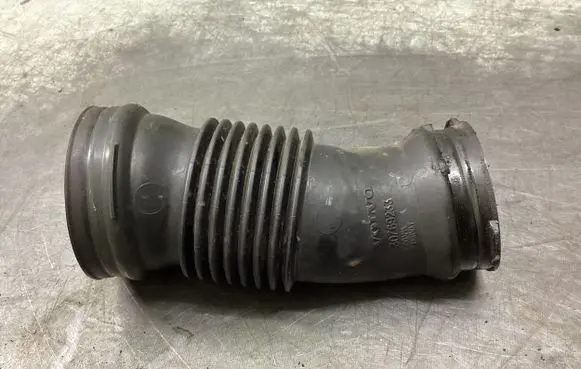 Volvo V70 Air intake hose/pipe 30769233