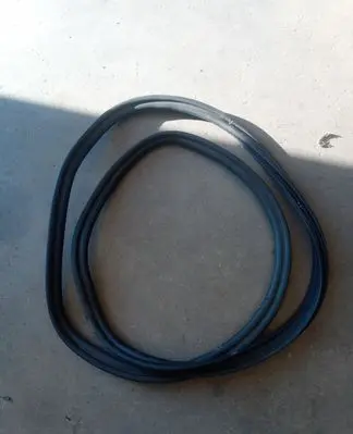 Audi S5 Trunk rubber seal (body) 8F0827705