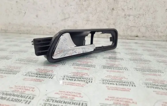 Volkswagen Touran I Front door interior handle 1T1837113C