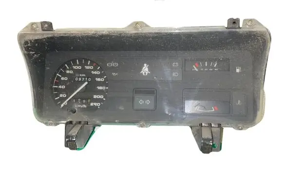 Ford Sierra Speedometer (instrument cluster) 83BB10841AC