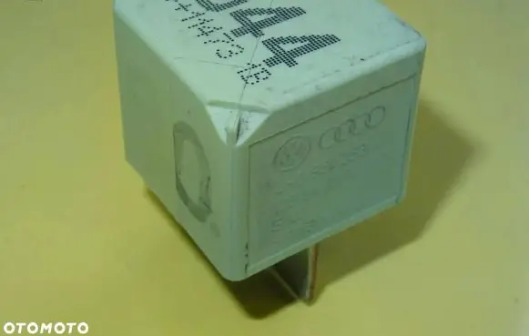Volkswagen Polo III 6N 6N2 6NF Other relay 4H0951253