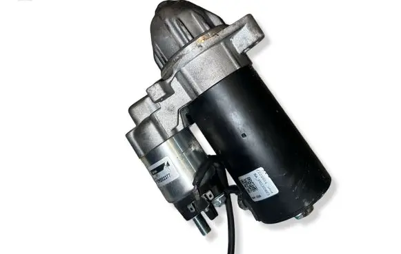 Mercedes-Benz Sprinter W906 Starter motor LRS02377