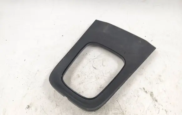 Nissan Primera Gear shifter surround trim plastic 96935AV610 24022003 0302240186