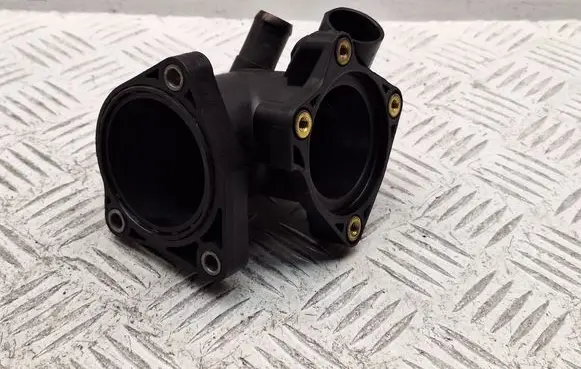 Toyota Verso Thermostat housing 163200R011A 163230R011A 163200R020