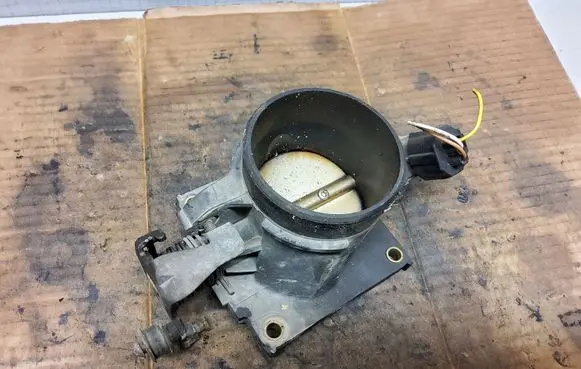 Ford Mondeo Mk III Throttle valve 1S7G9E926HA