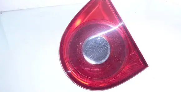 Tailgate rear/tail lights