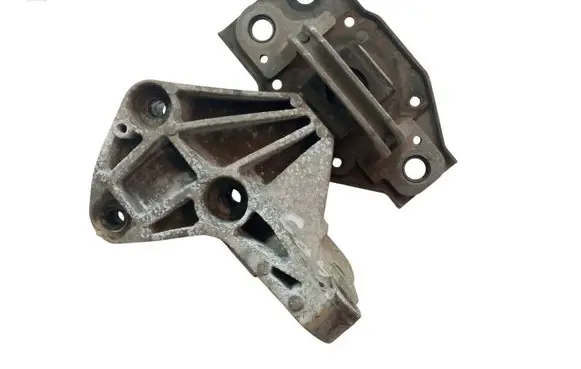Nissan Qashqai Engine mount vacuum valve