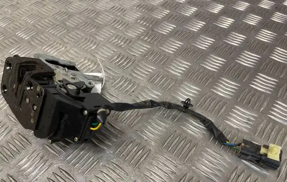 KIA Cerato Rear door lock