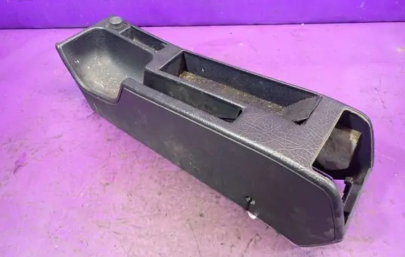 Audi A6 S6 C4 4A Center console 