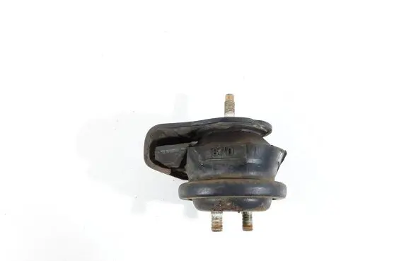 Suzuki XL7 I Engine mount bracket 67D 1161067D00
