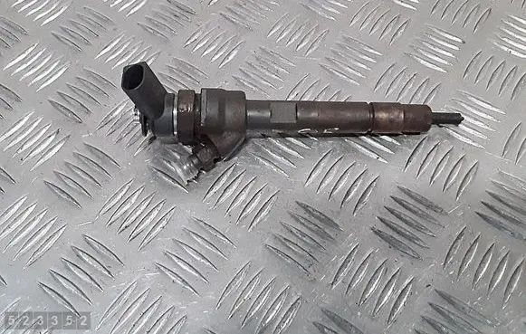 BMW 1 E81 E87 Fuel injector 0445110289 779844605