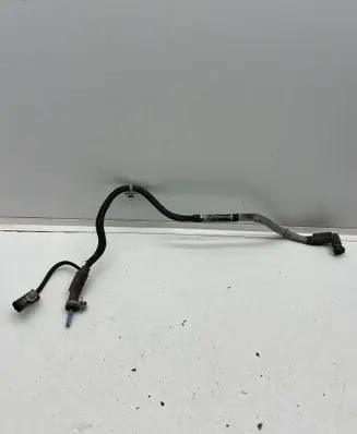Peugeot 5008 II AdBlue supply pipe 9826302180