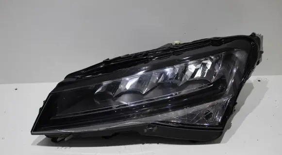 Skoda Superb B8 (3V) Headlight/headlamp