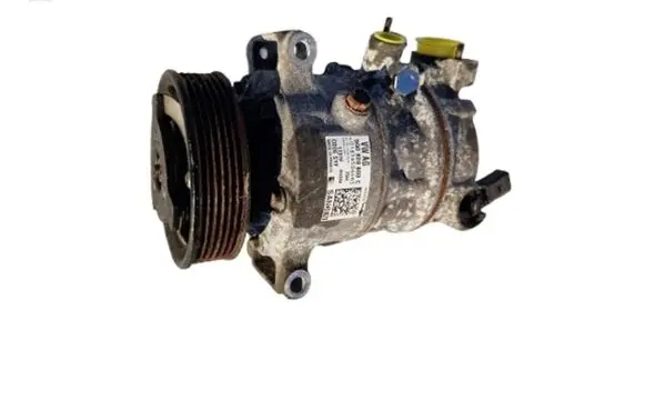 Volkswagen Golf V Air conditioning (A/C) compressor (pump) 5Q0820803C