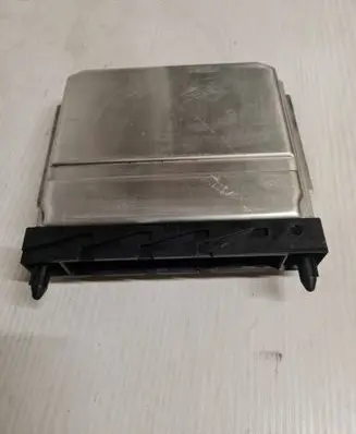 Volvo V70 Engine control unit/module 0281011441 30646978A 1039S04101