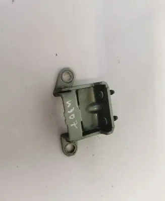 Nissan Leaf II (ZE1) Rear door lower hinge A047742