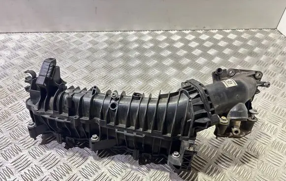 BMW 3 F30 F35 F31 Intake manifold 7807991 8514771 8506406