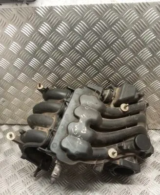 Volkswagen Golf IV Intake manifold 06A133205