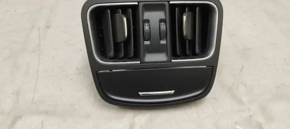 Rear air vent grill