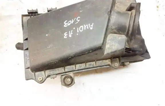 Audi A3 S3 8L Air filter box 1j0129607g