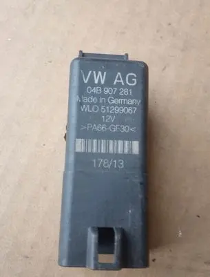 Volkswagen Polo V 6R Glow plug pre-heat relay 04B907281