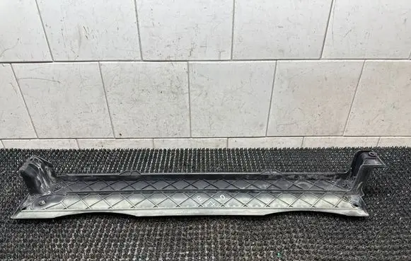 BMW X5 E70 Bottom radiator support slam panel 7533539